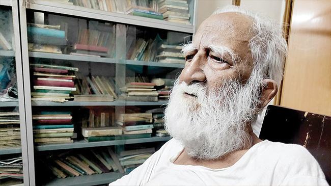 এবনে গোলাম সামাদ : ‘আত্মপরিচয়ের সন্ধানে’