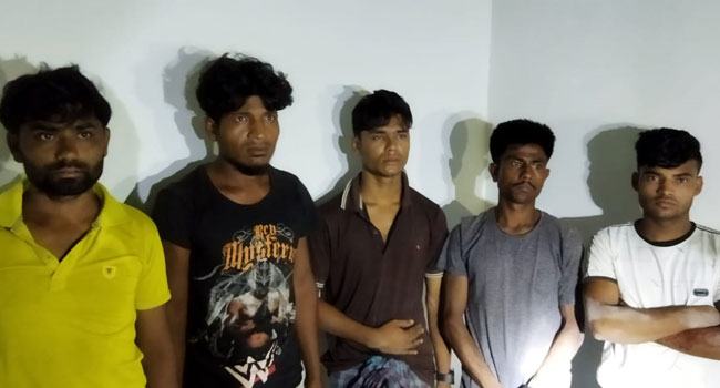 ভাসানচরে ৬ রোহিঙ্গা ও ৫ দালাল আটক
