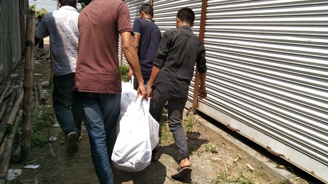 আশুলিয়ায় কাঁচামাল ব্যবসায়ীর ঝুলন্ত লাশ উদ্ধার
