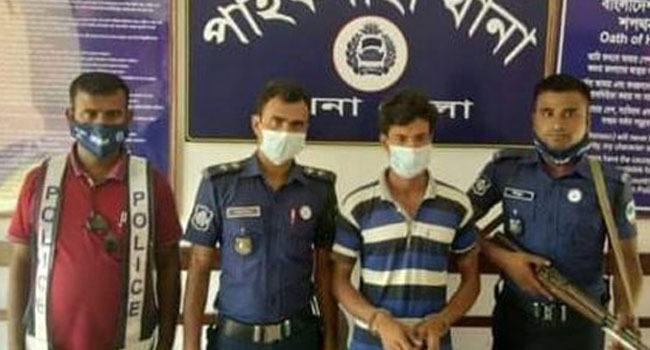 পাইকগাছায় ৫ম শ্রেণীর ছাত্রীর শ্লীলতাহানি, অতঃপর...