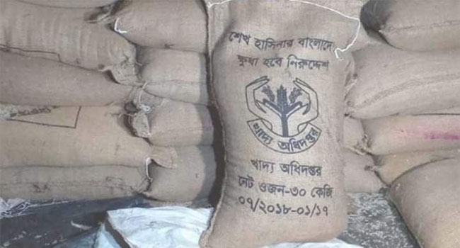 কোম্পানীগঞ্জে ভিজিএফের চাল জব্দ, প্যানেল চেয়ারম্যানের বিরুদ্ধে মামলা