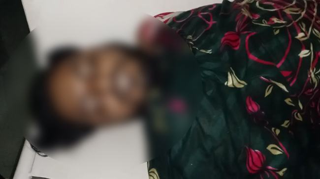 মহাদেবপুরে বিদ্যুৎস্পৃষ্ট হয়ে যুবকের মৃত্যু