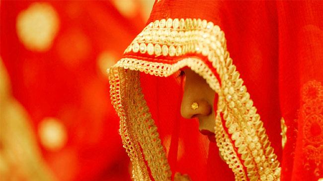 বিয়ের নামে স্বামী-শ্বশুরের ২৭ লাখ টাকা হাতিয়ে নিলো কনে