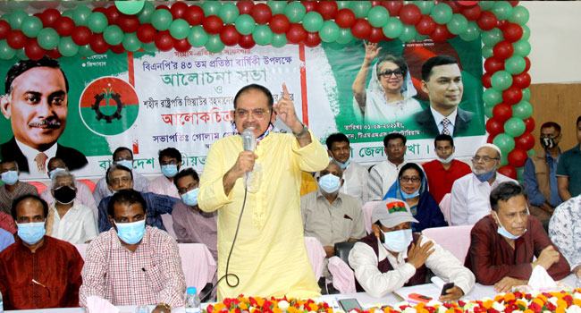 জিয়ার মাজারে হাত দিলে জনগণ মেনে নেবে না : এমপি সিরাজ