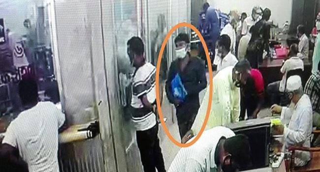 ঈশ্বরদীতে সোনালী ব্যাংক থেকে মুক্তিযোদ্ধার ৫ লাখ টাকা চুরি
