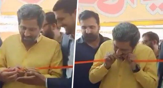 এ কী কাণ্ড ঘটালেন মন্ত্রী!