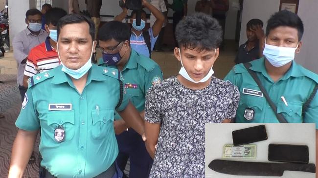 বেরোবিতে শিক্ষক-শিক্ষার্থীর ওপর হামলা : যুবক গ্রেফতার