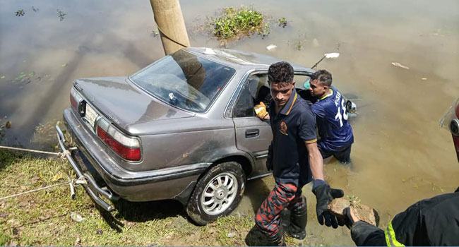 বানিয়াচংয়ে প্রাইভেটকার খাদে, হতাহত ৪