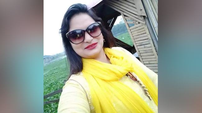 মানিকগঞ্জে পুলিশ সদস্যের স্ত্রীর হাত-পা বাঁধা লাশ উদ্ধার