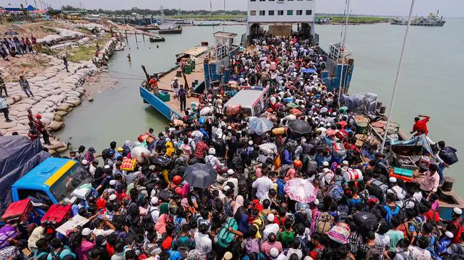 ছুটিতে ঢাকা ছাড়ায় করোনার বিস্তার : গবেষণা