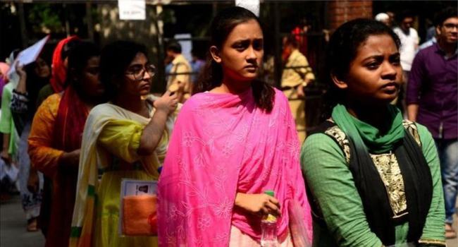 করোনা টিকার নিবন্ধন করতে পারছে না বিশ্ববিদ্যালয়ের হাজারো শিক্ষার্থী