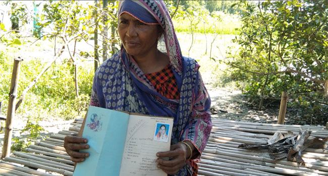 স্বামীকে মৃত দেখিয়ে বিধবা ভাতা উত্তোলন, কিশোরী বয়স থেকেই প্রতারণা