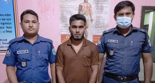 নবাবগঞ্জে ইয়াবাসহ মাদক কারবারি গ্রেফতার