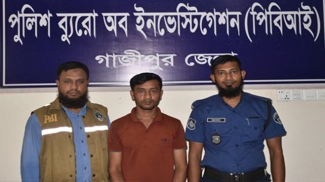পরকীয়ার জেরে হাতের রগ কেটে স্ত্রীকে খুন, স্বামী গ্রেফতার