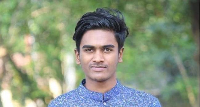 ক্যামেরা না পেয়ে রাবি শিক্ষার্থীর আত্মহত্যা!