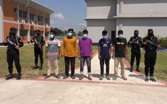 ডাকাতিতে বাধা দেয়ায় ট্রেনে হত্যা : র‌্যাব
