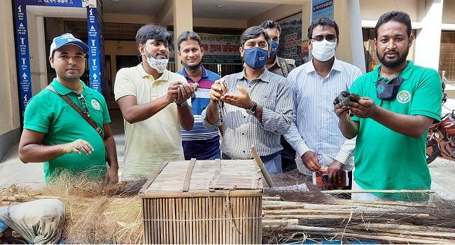 মুক্তি পেল ৭ পাখি, মুচলেকায় ছাড়া শিকারী