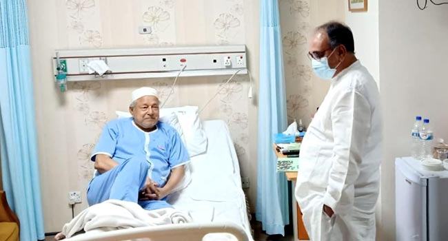 নজরুল ইসলাম খানকে দেখতে হাসপাতালে মির্জা আব্বাস