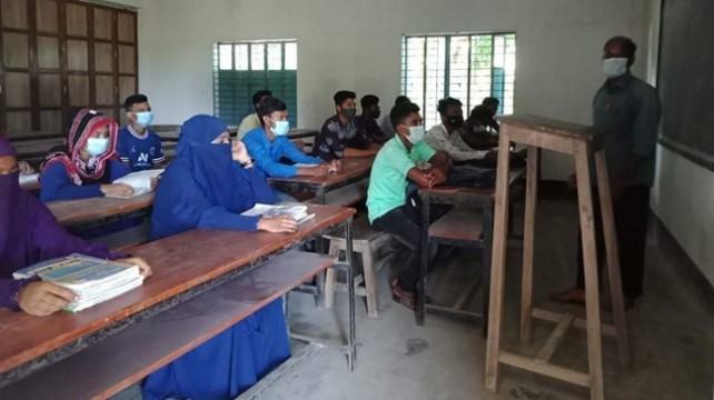 করোনাকালে ৪ শিক্ষাপ্রতিষ্ঠানের ৭৫ শিক্ষার্থীর বাল্যবিয়ে