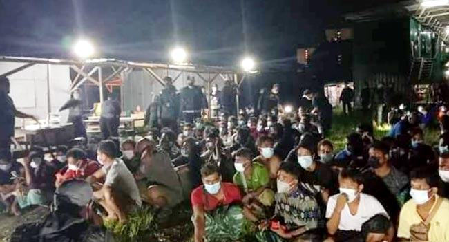 মালয়েশিয়ায় বাংলাদেশীসহ আটক ৩২৬ অভিবাসী