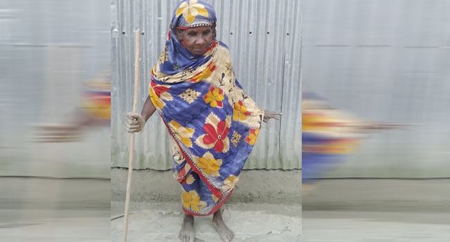 আর কত বয়স হলে বৃদ্ধভাতা পাবেন দৃষ্টিহীন ছবিজন
