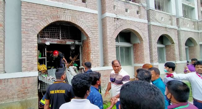 ঝিনাইদহে আদালতের মালখানায় বিস্ফোরণ, নিহত ১