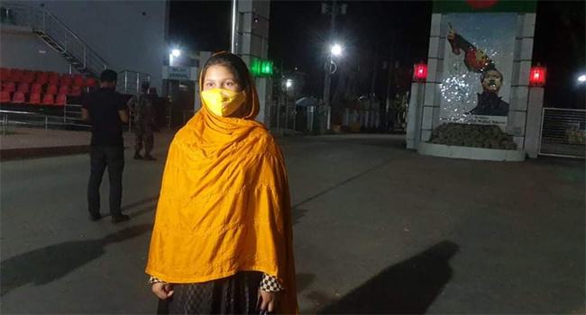 প্রেমের টানে বাংলাদেশে আসা কিশোরীকে ৮ মাস পর ভারতে ফেরত