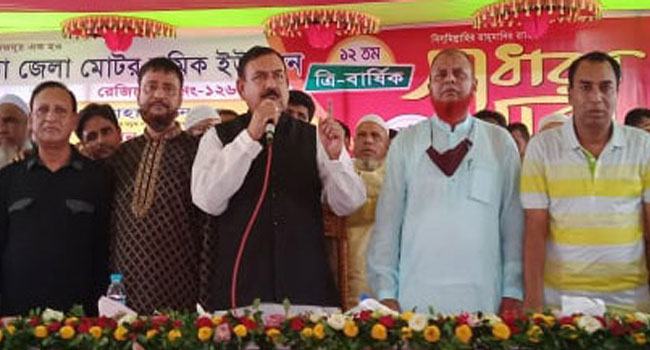 চালকের শাস্তি বাড়লেই সড়ক দুর্ঘটনা কমবে না : শাহজাহান খান