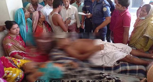 দশমিনায় পূজা দিতে গিয়ে বিদ্যুৎস্পৃষ্টে স্বামী-স্ত্রীর মৃত্যু