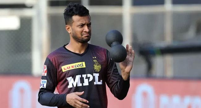 বিপাকে কলকাতা, প্লে-অফের আগেই শিবির ছাড়ছেন সাকিব আল হাসান!