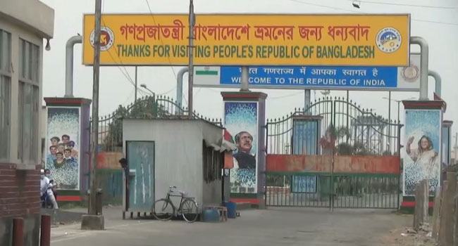 বেনাপোল বন্দর দিয়ে চার দিন আমদানি-রফতানি বন্ধ