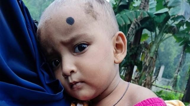 শিশু সন্তানসহ ট্রেনের নিচে ঝাঁপিয়ে পড়ে মায়ের মৃত্যু