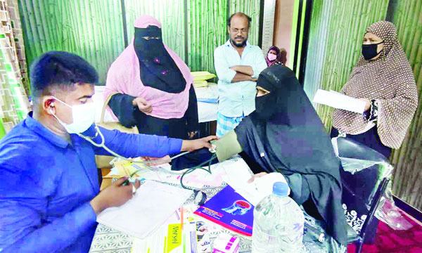 মিরসরাইয়ে ২০ টাকায় বিশেষজ্ঞ চিকিৎসকের সেবা