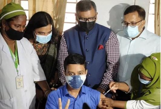 জন্ম সনদে স্কুলশিক্ষার্থীদের করোনা টিকার নিবন্ধন শুরু