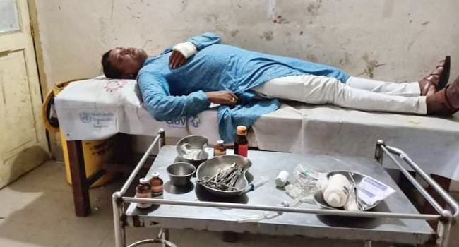 কৃষকলীগ নেতার মনোনয়নপত্র ছিনতাই করল নৌকার সমর্থকরা