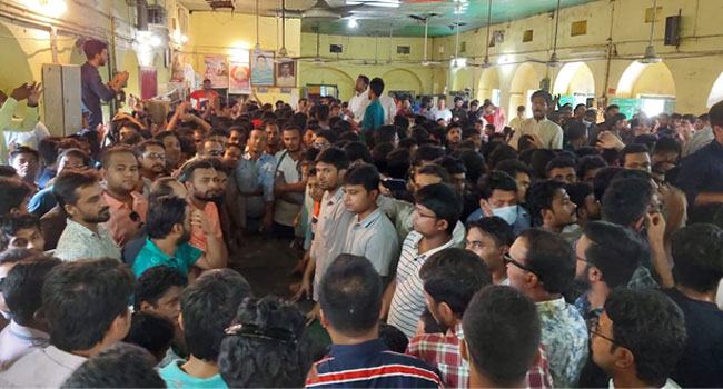 মধুর ক্যান্টিনে ছাত্রদল