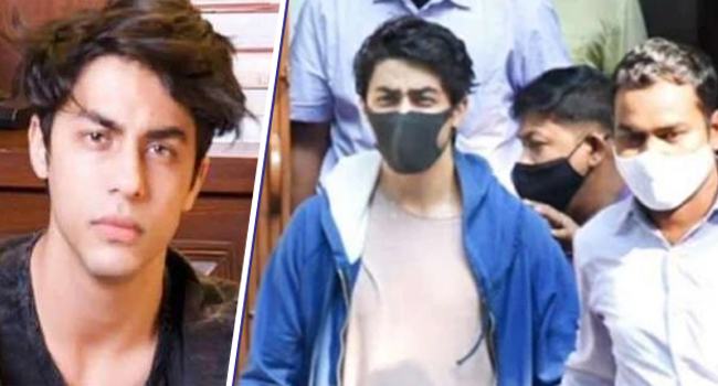 জেলে আরিয়ানদের হাতে ধর্মীয় বই