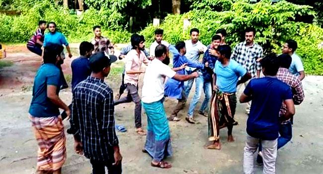 সম্পর্ক ভাঙতে ছিনতাই নাটক প্রেমিকার, অতঃপর যা হলো...