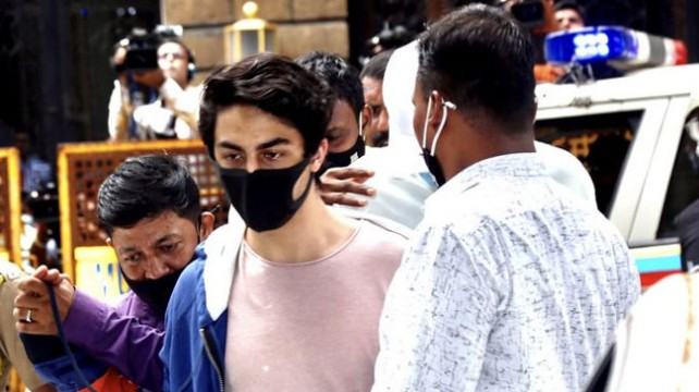 যে কারণে আবারো আটকে গেলো আরিয়ানের জামিন