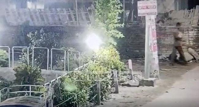 কুমিল্লার পূজামণ্ডপে কোরআন রাখা ব্যক্তি চিহ্নিত : পুলিশ