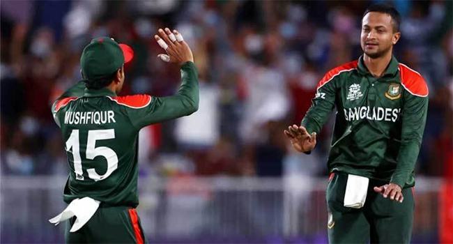 পাপুয়া নিউগিনিকে শুরুতেই চেপে ধরেছে বাংলাদেশ