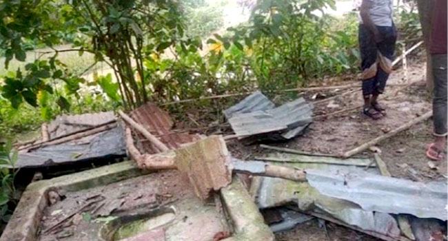 বিরোধ জমিজমার, প্রতিপক্ষকে ফাঁসাতে মন্দির ভাঙার গুজব