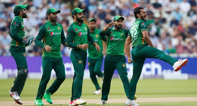 ভারতের বিরুদ্ধে ১২ জনের দল ঘোষণা পাকিস্তানের