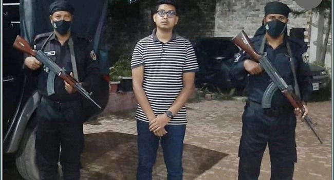 ফেসবুকে গুজব ছড়ানোর অভিযোগে ইবি শিক্ষার্থী গ্রেফতার