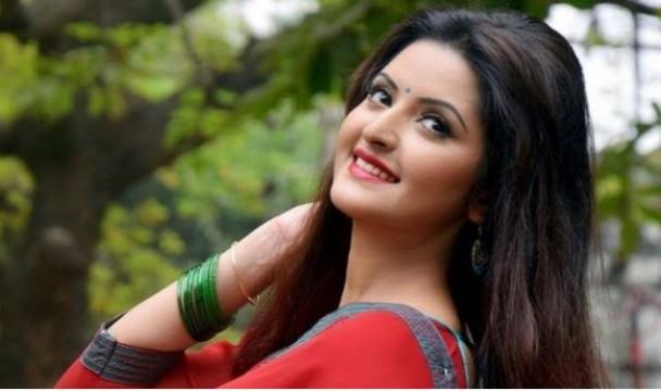 পরীমণির রিমান্ড : ব্যাখ্যা দিতে ১ সপ্তাহ সময় পেলেন দুই বিচারক