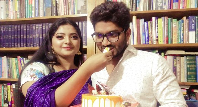 ব্যারিস্টারি পাশ করেছেন স্বামী, প্রতিক্রিয়ায় যা বললেন সালমা