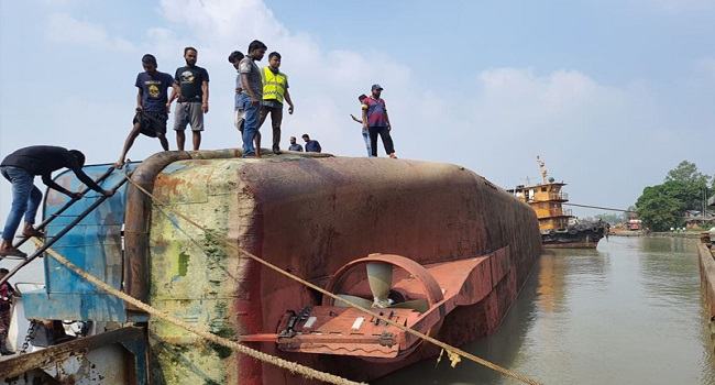 পাটুরিয়ায় ফেরি দুর্ঘটনায় ৭ সদস্যের তদন্ত কমিটি
