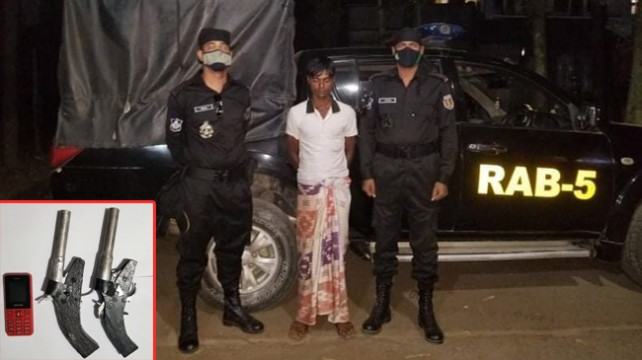 রাণীনগরে ২টি আগ্নেয়াস্ত্রসহ অস্ত্র ব্যবসায়ী গ্রেফতার