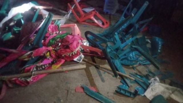 নির্বাচন নিয়ে সংঘর্ষ, অফিস ভাংচুর : ককটেল বিস্ফোরণসহ গুলিবিদ্ধ ৩