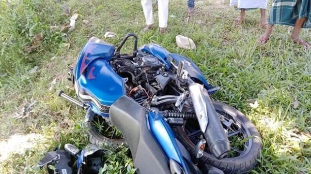 ঘাটাইলে মোটরসাইকেল দুর্ঘটনায় ৩ স্কুলছাত্র নিহত